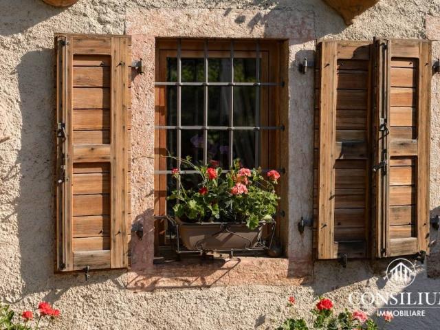 Villa Indipendente in vendita a Territorio Val d'Adige, Trento