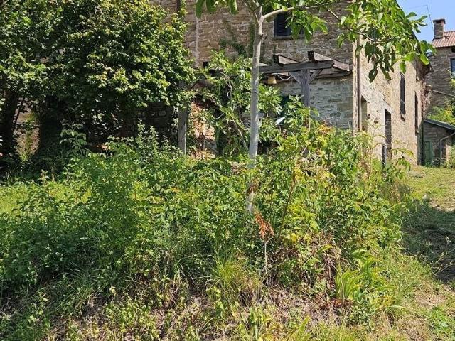 Rustico in vendita a Bardi, Reggio Emilia