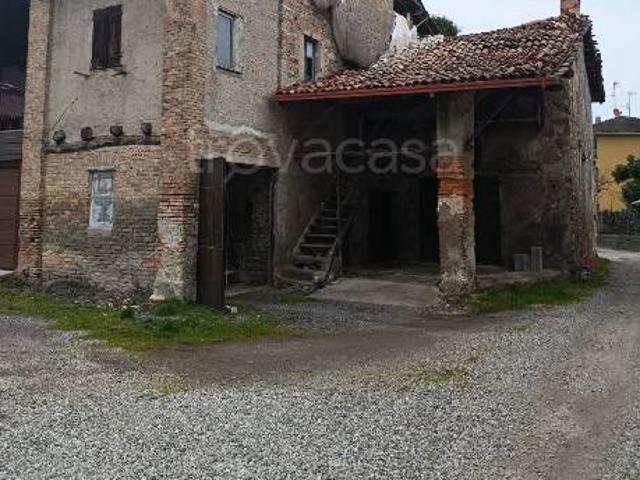 Rustico in vendita a Bernasca, Camnago Faloppia
