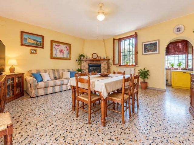 Rustico in vendita a Catena, San Miniato