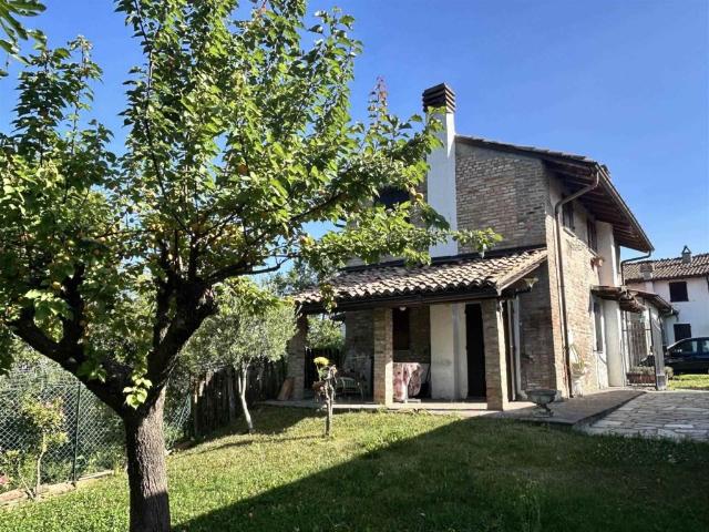 Rustico in vendita a Carpaneto Piacentino, Reggio Emilia