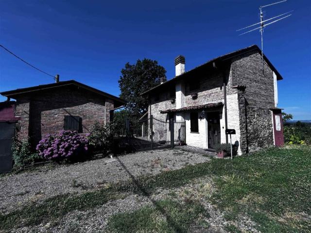 Rustico in vendita a Carpaneto Piacentino, Reggio Emilia