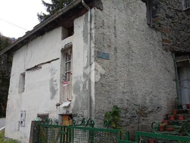 Rustico in vendita a Unione Montana di Comuni delle Valli di Lanzo, Ceronda e Casternone, Piemonte