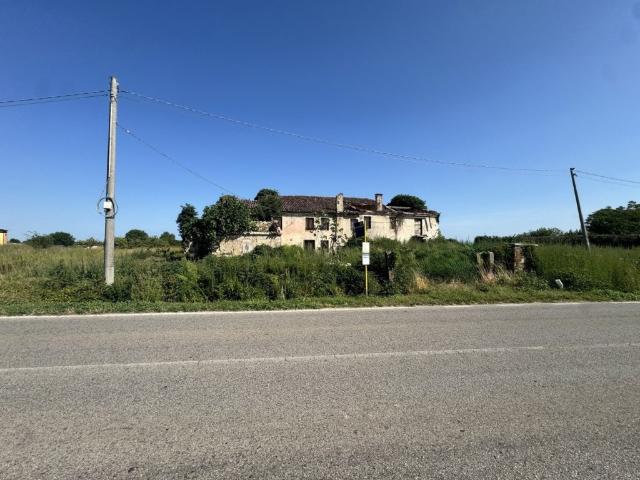 Rustico in vendita a Poiana Maggiore, Veneto