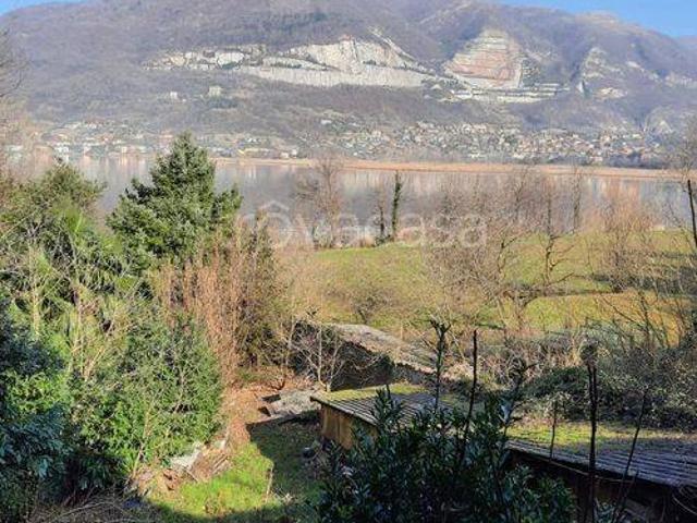 Rustico in vendita a Rogeno, Lecco