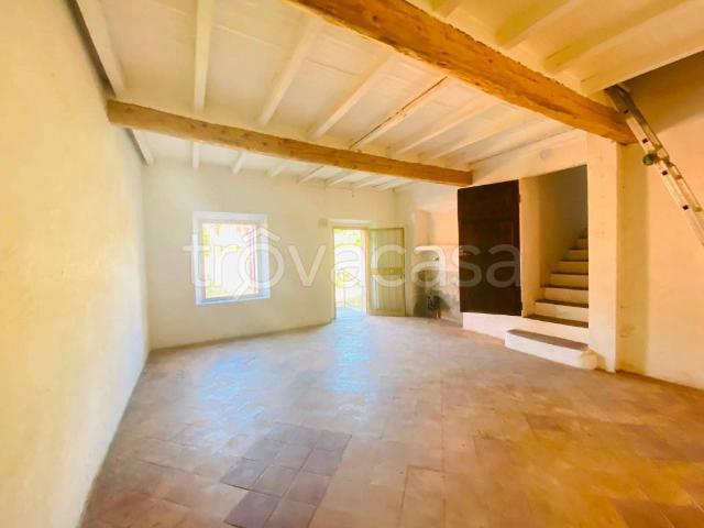 Rustico in vendita a Tresinaro - Secchia, Re