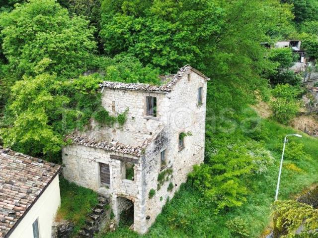 Rustico in vendita a Sepino, Molise