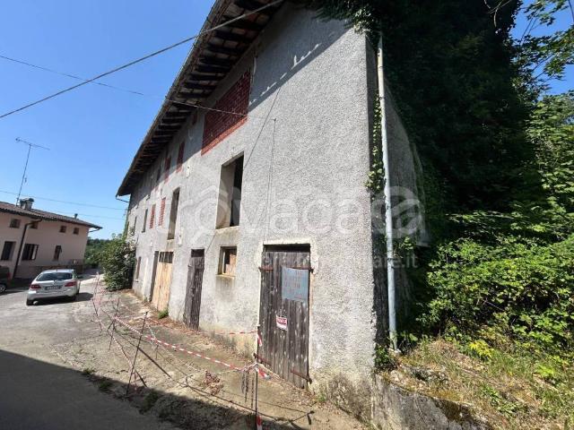 Rustico in vendita a Attimis, Friuli-Venezia Giulia