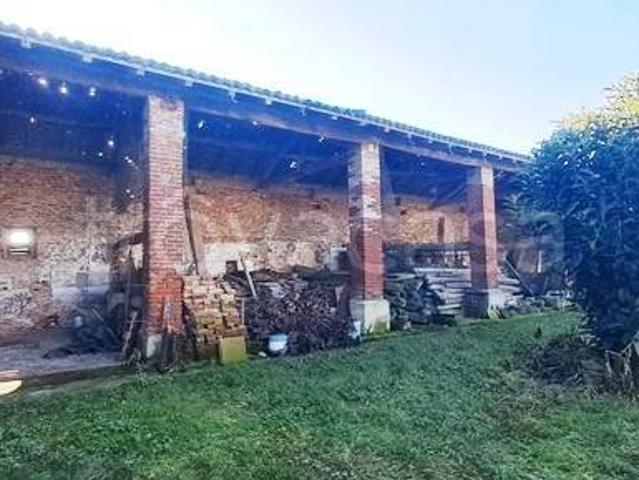 Rustico in vendita a Bornasco, Lombardia
