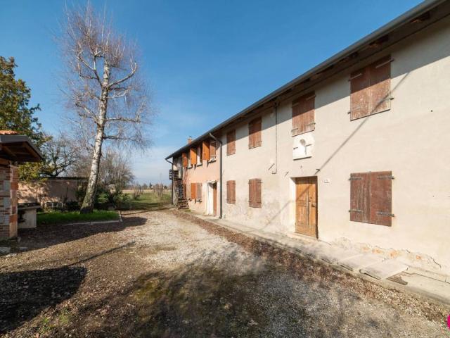 Rustico in vendita a Cimpello / Çumpiel, Fiume Veneto