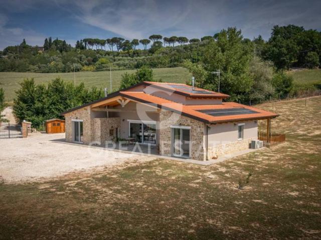 Rustico in vendita a Izzalini, Umbria