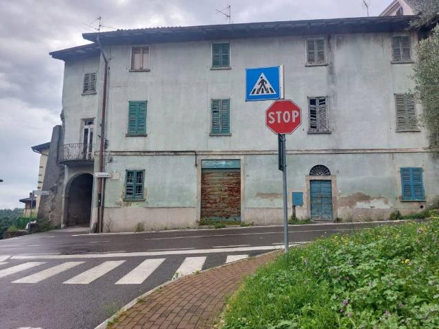 Rustico in vendita a Costa Masnaga, Lombardia