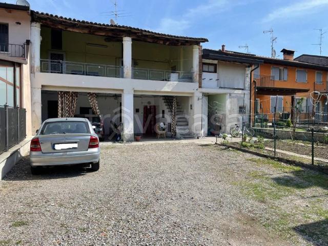 Rustico in vendita a Unione dei Comuni Bassa Bresciana Occidentale, Lograto