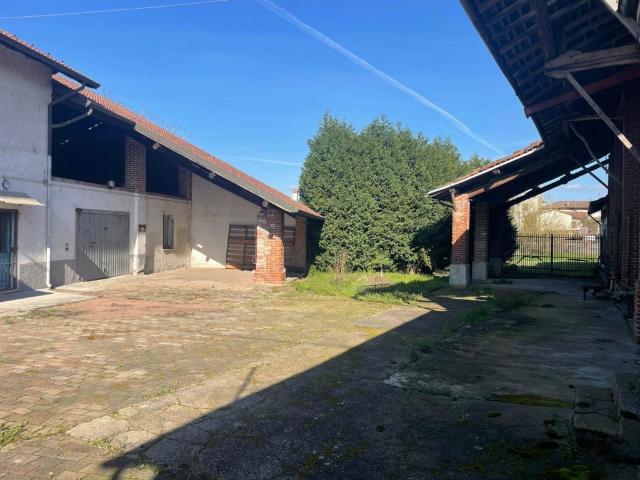 Rustico in vendita a Mortara, Lombardia