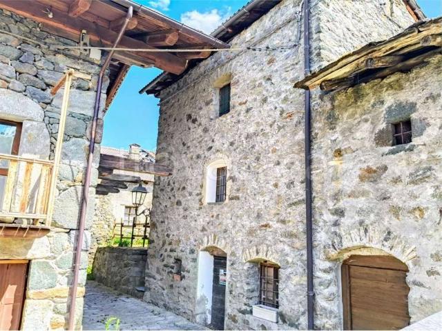 Rustico in vendita a Saint Marcel, Aosta