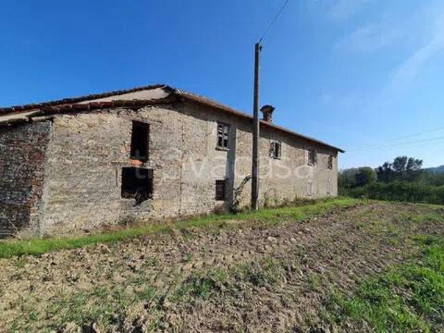 Rustico in vendita a Ponti, Alessandria