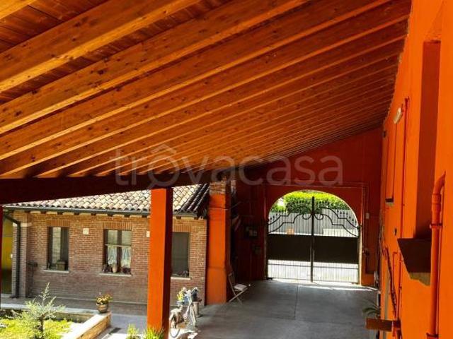 Rustico in vendita a Quinzano D'oglio, Lombardia