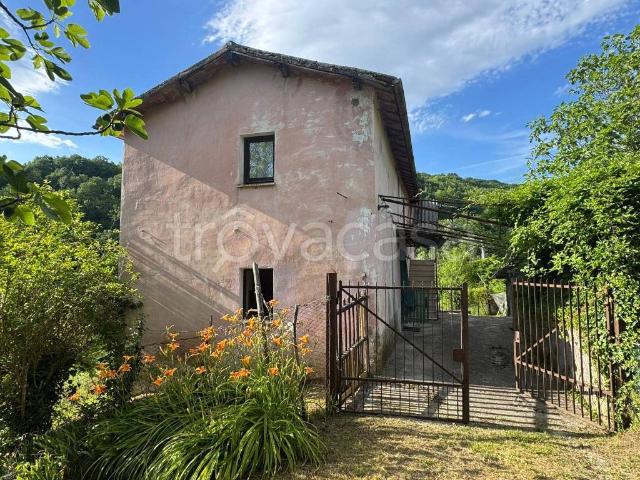 Rustico in vendita a Santuario della Foresta, Rieti