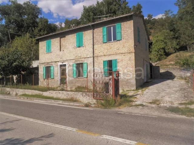 Rustico in vendita a Urbino, Pesaro e Urbino