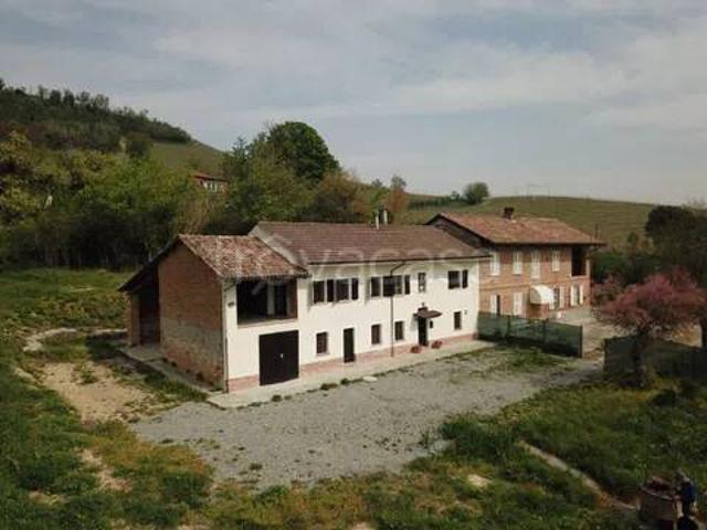 Rustico in vendita a Piemonte, Asti