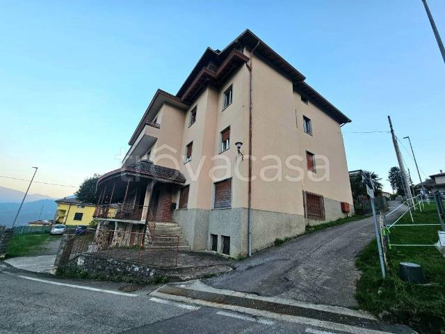 Palazzo in vendita a Bedulita, Lombardia