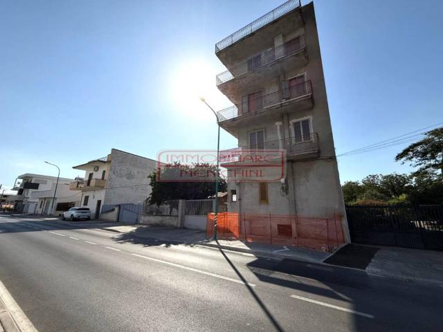 Palazzo in vendita a Mariglianella, Napoli