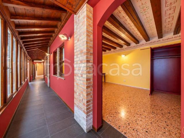 Palazzo in vendita a Campoformido / Cjampfuarmit, Udine / Udin / Videm