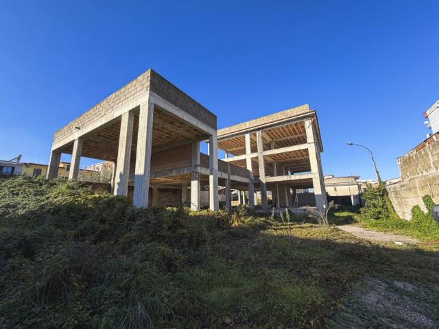 Palazzo in vendita a Casoria, Napoli