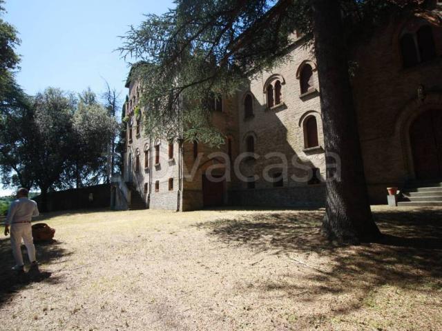 Palazzo in vendita a Unione dei comuni Valle del Savio, Cesenà
