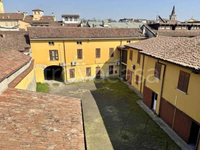 Palazzo in vendita a Codogno, Lombardia