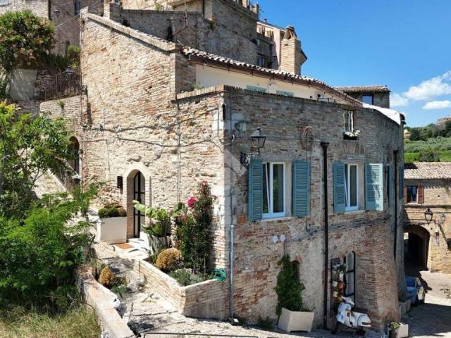 Palazzo in vendita a Marche, Ascoli Piceno