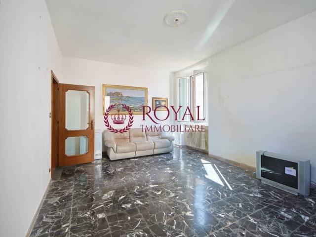Palazzo in vendita a Borgo Cappuccini, Livorno