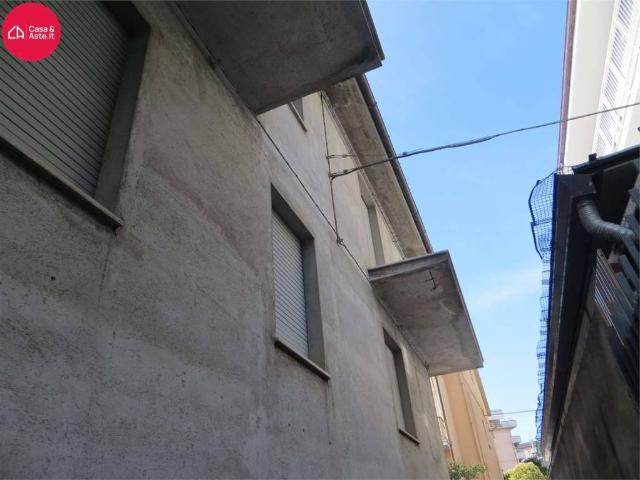 Palazzo in vendita a Monte San Giusto, Macerata