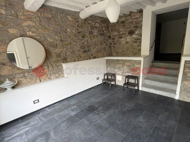Palazzo in vendita a Montecatini - Terme, Vico