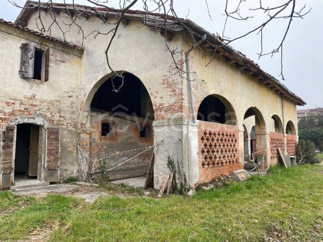 Palazzo in vendita a Altichiero, Padova