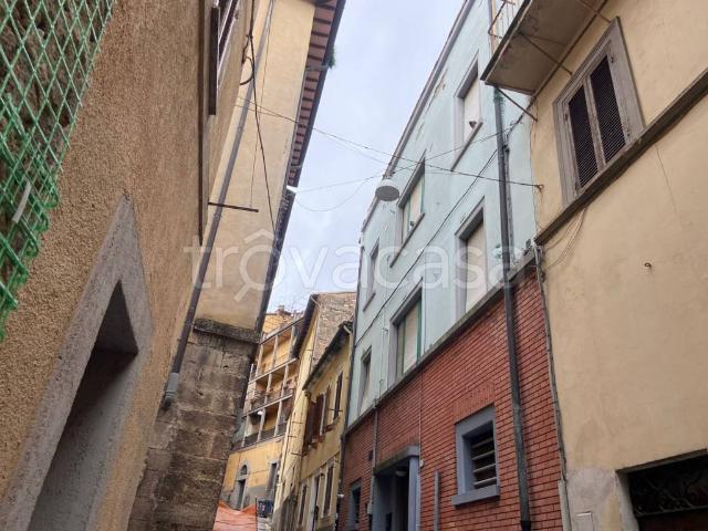 Palazzo in vendita a Regina Pacis, Rieti