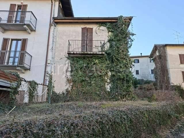 Palazzo in vendita a Gazzada Schianno, Gazzada