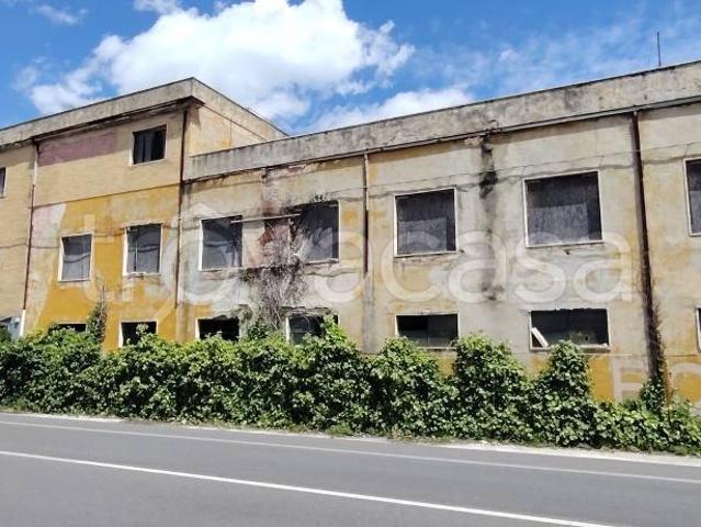 Palazzo in vendita a Marzocchetta, Marche