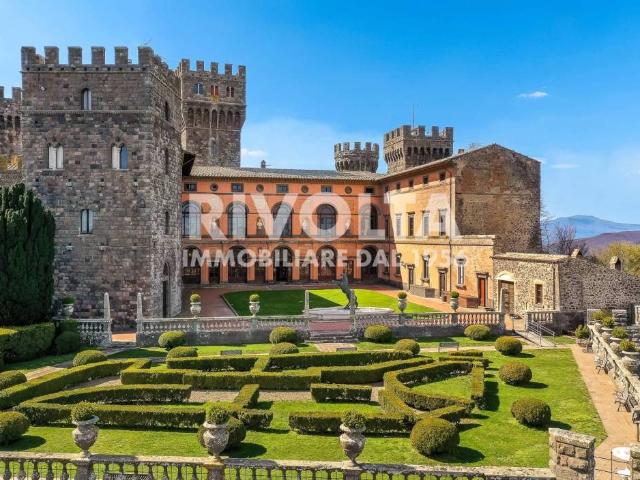 Palazzo in vendita a Acquapendente, Lazio