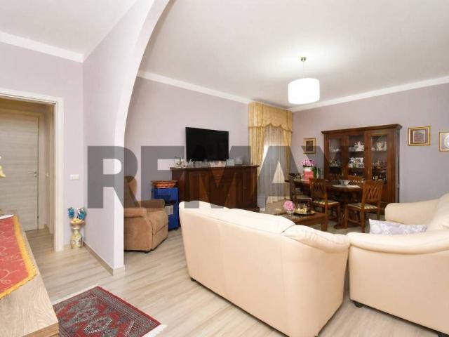 Appartamento in vendita a Belpasso, Sicilia