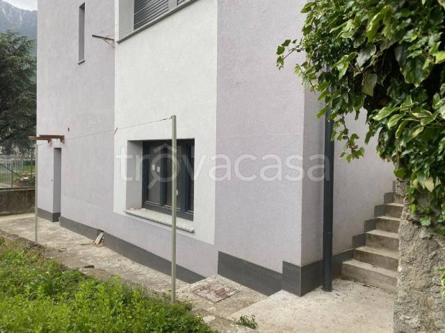 Appartamento in vendita a Berbenno Di Valtellina, Lombardia