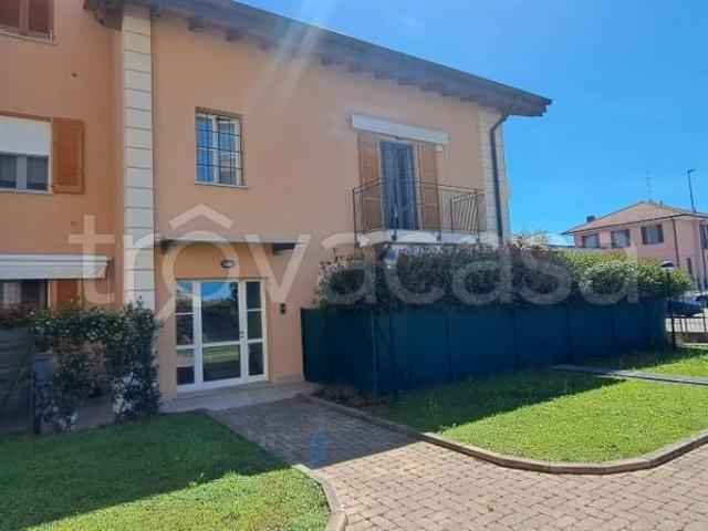 Appartamento in vendita a Beregazzo Con Figliaro, Lombardia