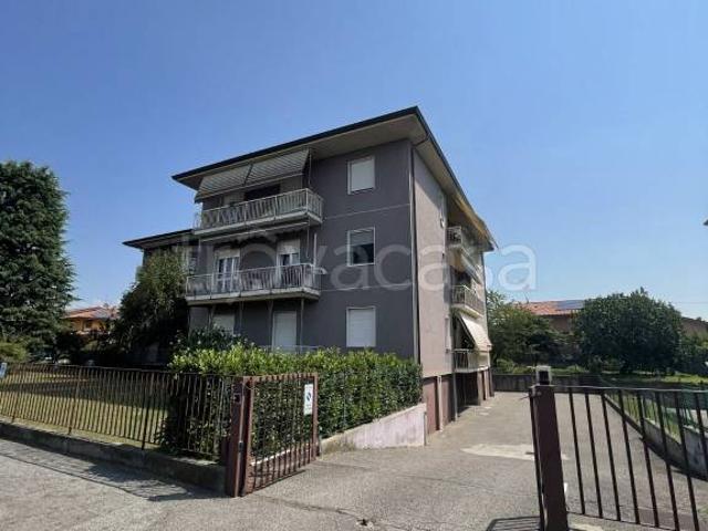 Appartamento in vendita a Bonate Sopra, Lombardia