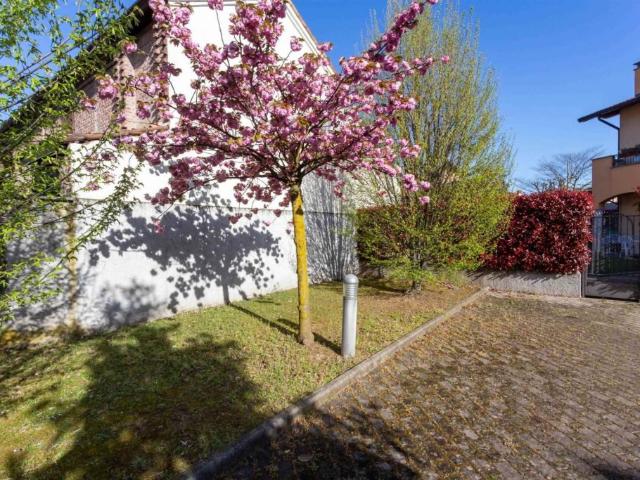 Appartamento in vendita a Busto Garolfo, Lombardia