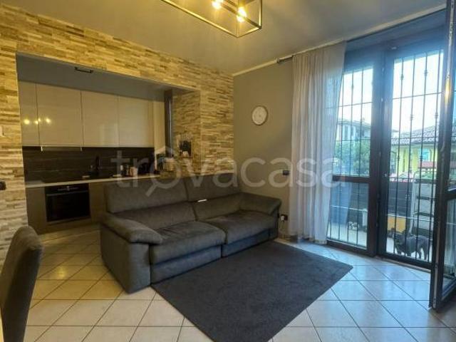 Appartamento in vendita a Ceranova, Pavia