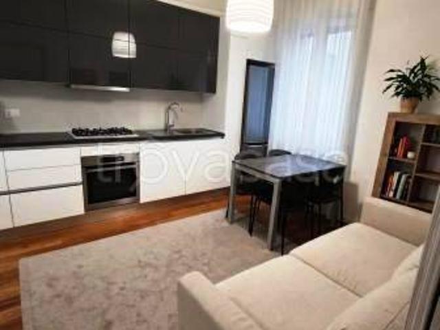 Appartamento in vendita a Quartiere Pasubio, Cesano Boscone