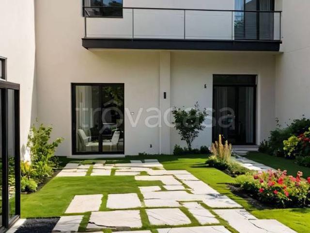 Appartamento in vendita a Cesano Maderno, Lombardia