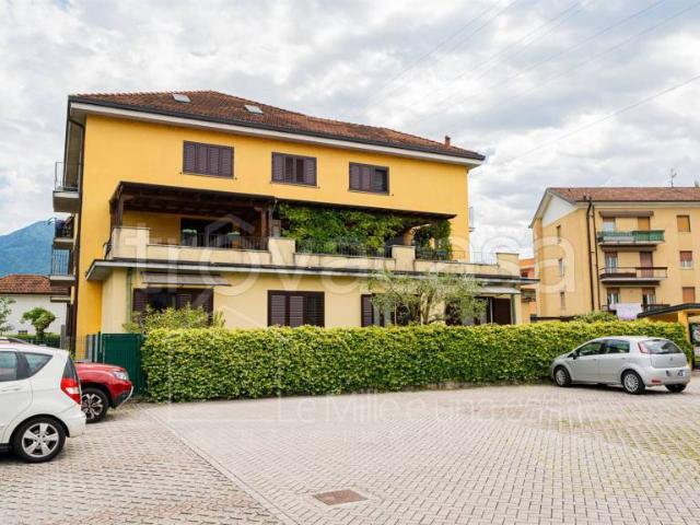 Appartamento in vendita a Villatico, Colico