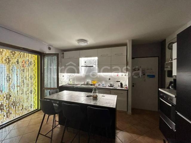 Appartamento in vendita a Corciano, Umbria