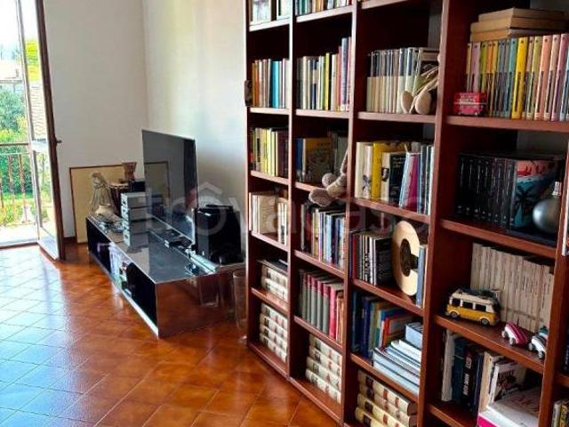 Appartamento in vendita a Mevate, Erba